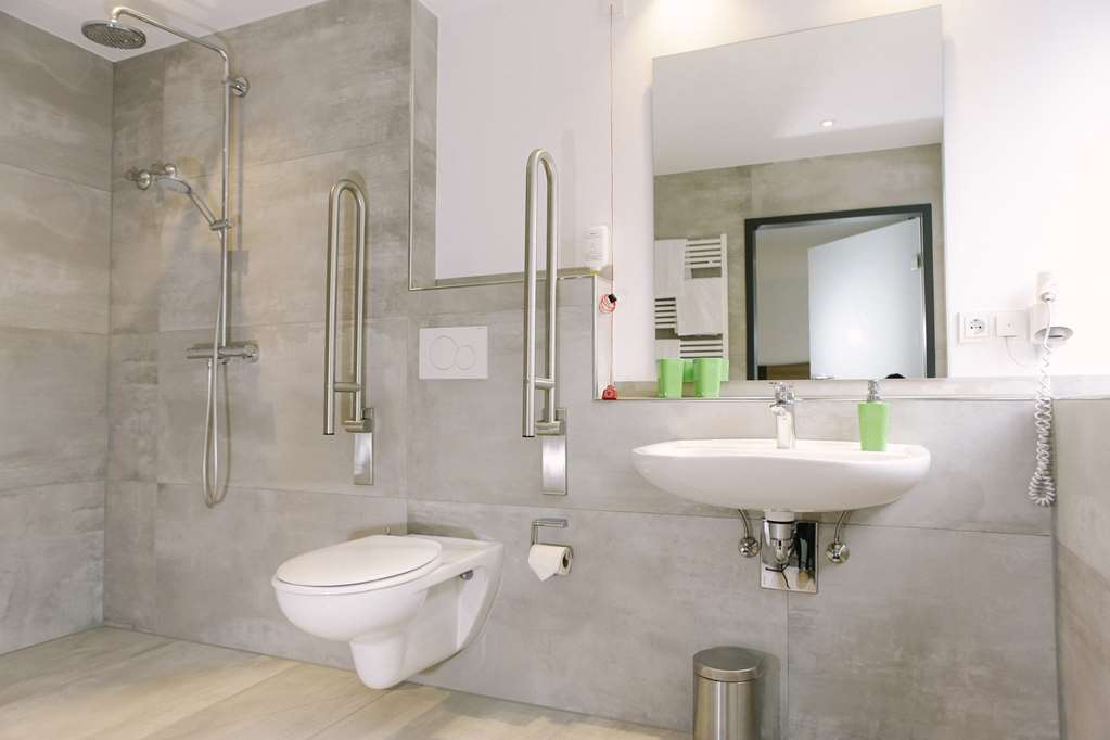 Comfort Room bath_TOP KHR Parkhotel Fulda