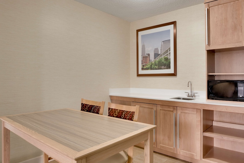 Hampton Inn & Suites Cleveland Independence - photo 16