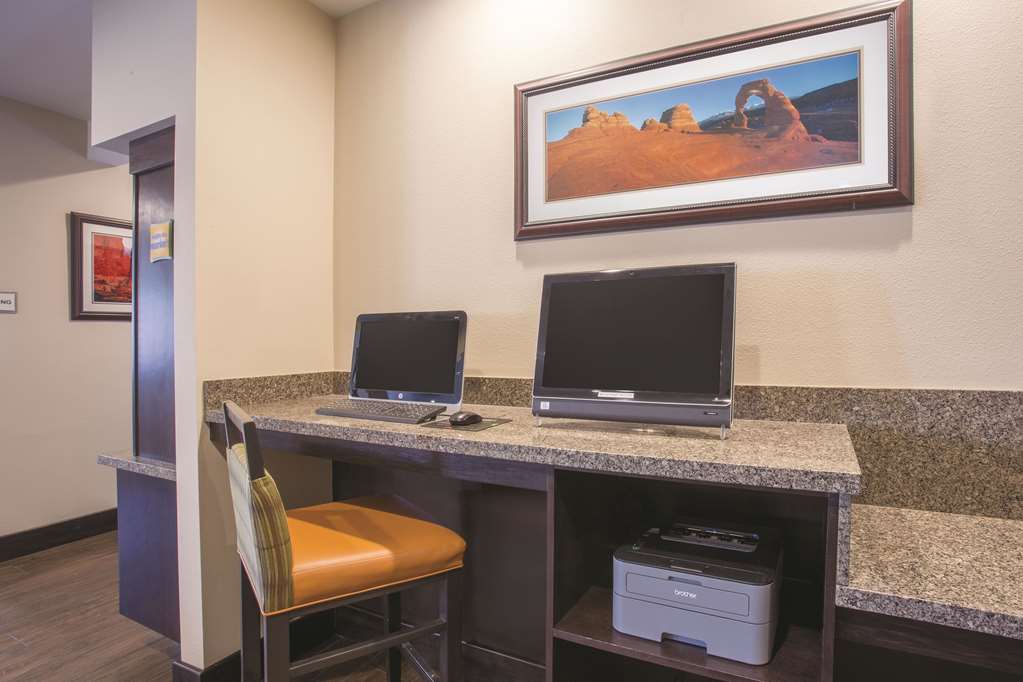 La Quinta Inn & Suites by Wyndham Moab - photo 55
