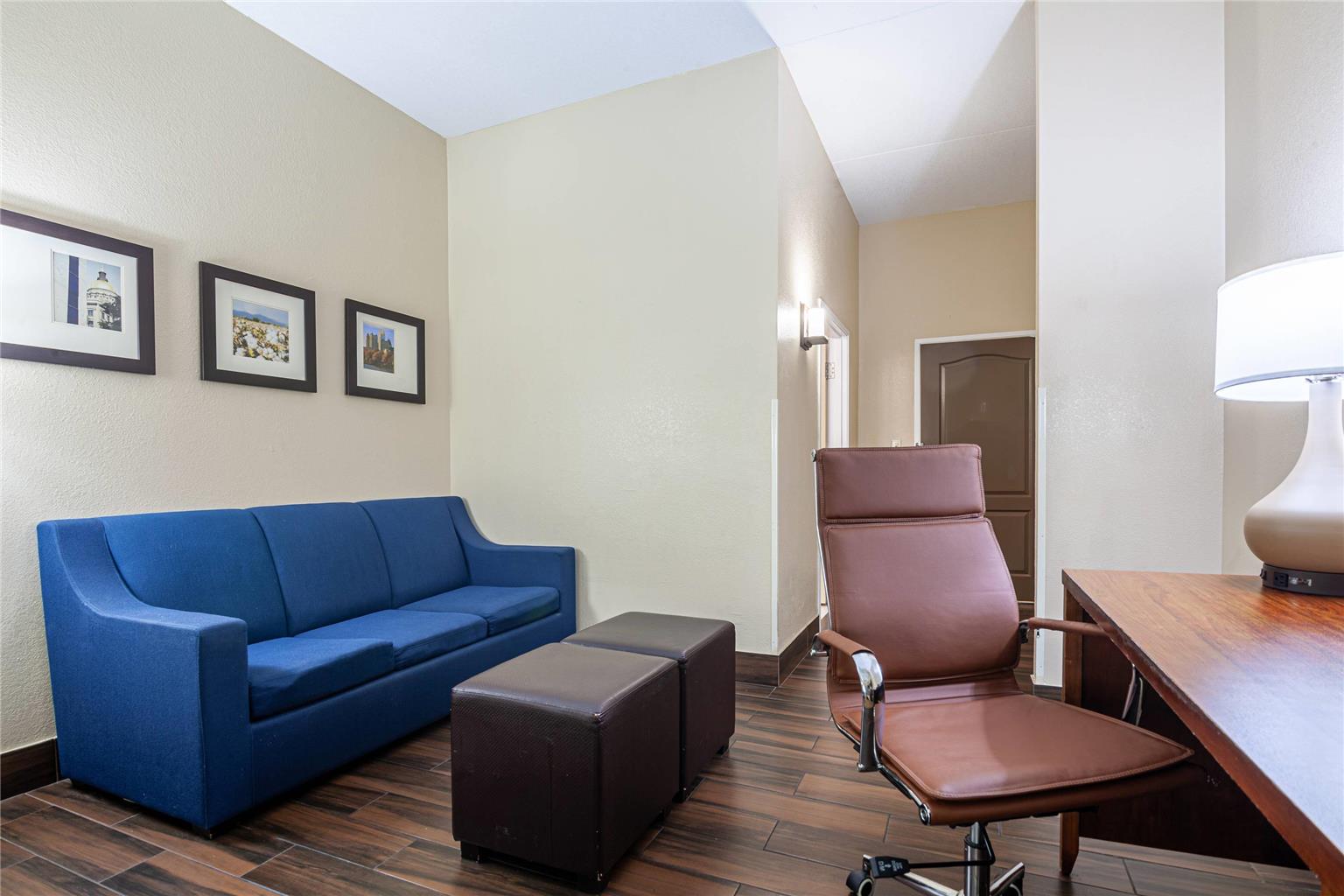 Comfort Suites Morrow Atlanta South - photo 17