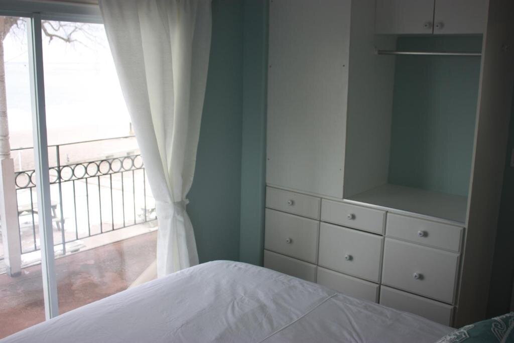 SunPort Beach Resort in Midland, Canada