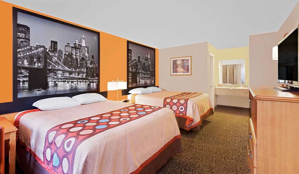 Super 8 by Wyndham Siloam Springs - photo 10