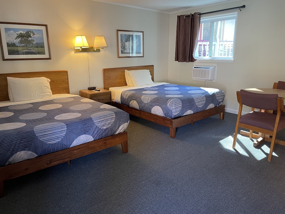 A Holiday Motel - photo 19