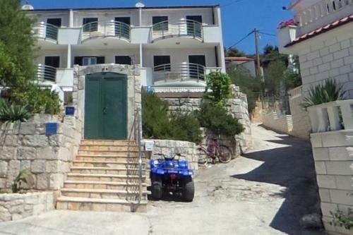 Seaside secluded apartments Drvenik Veliki Drvenik 23892 — 4-Star Luxury Hotel in Veliki Drvenik, Croatia