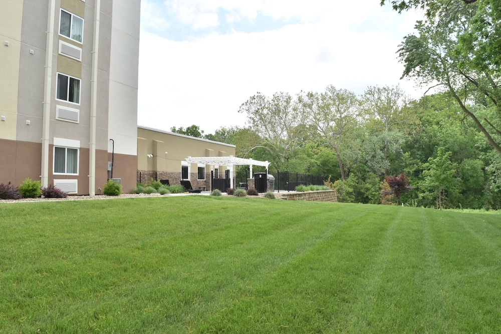 Candlewood Suites Kansas City Independence by IHG - photo 49