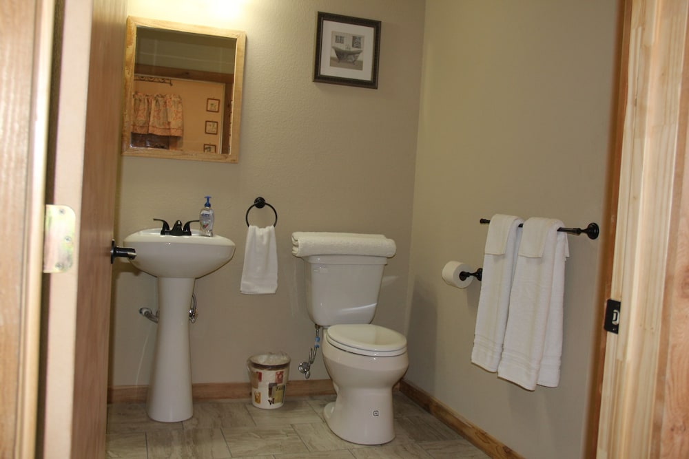 The Silver Spur Resort Campsite - photo 30