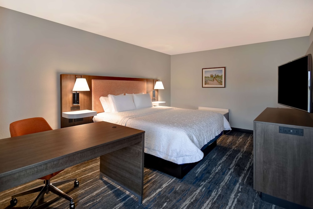 Hampton Inn Potomac Mills Woodbridge - photo 16