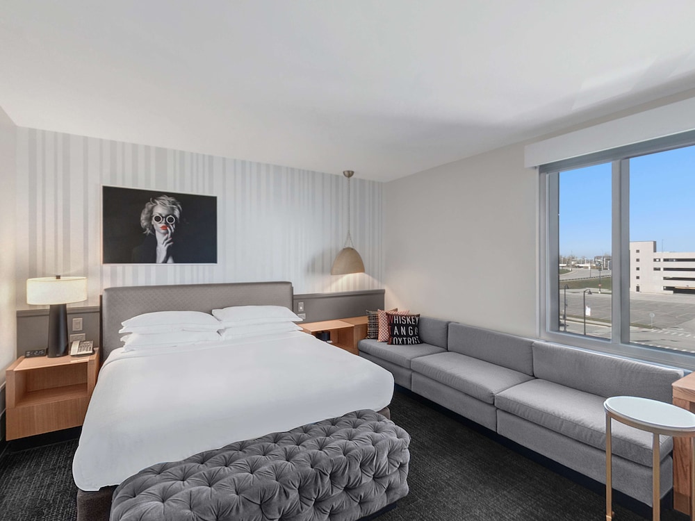 The Rose Chicago Tapestry Collection by Hilton - photo 10