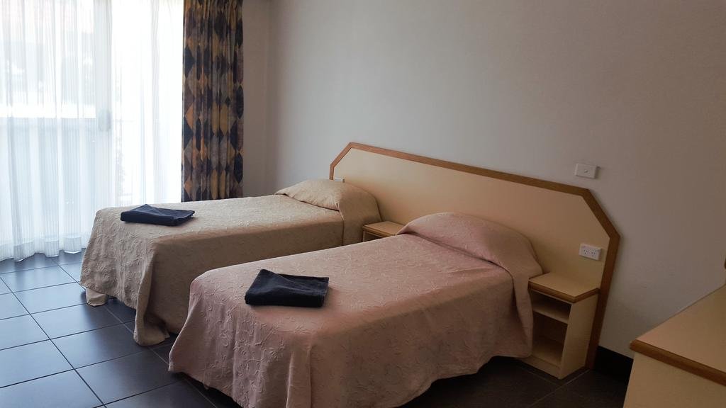 Jopen Cafe & Motel in Sussex Inlet, Australia