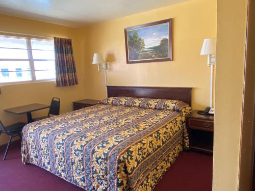 Rodeway Inn - carbon neutral hotel in Post