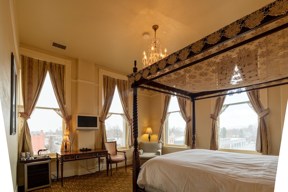 Geiser Grand Hotel - photo 10