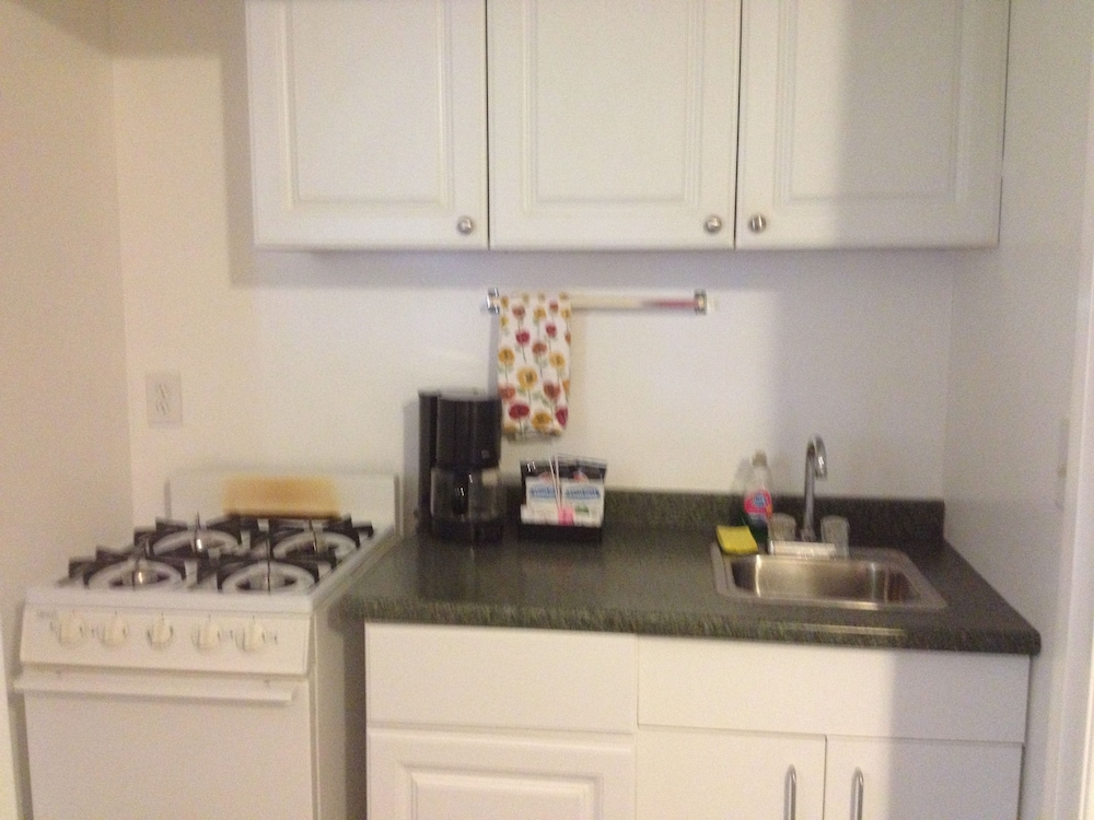 Clarence Inn - photo 21