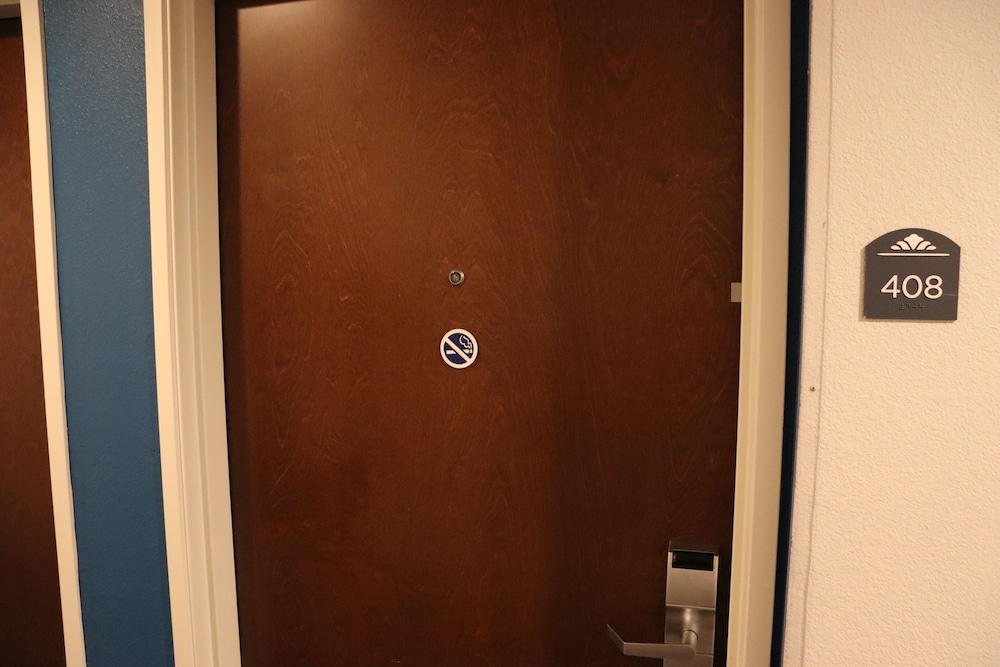Microtel Inn & Suites by Wyndham Columbus Near Fort Benning - photo 35