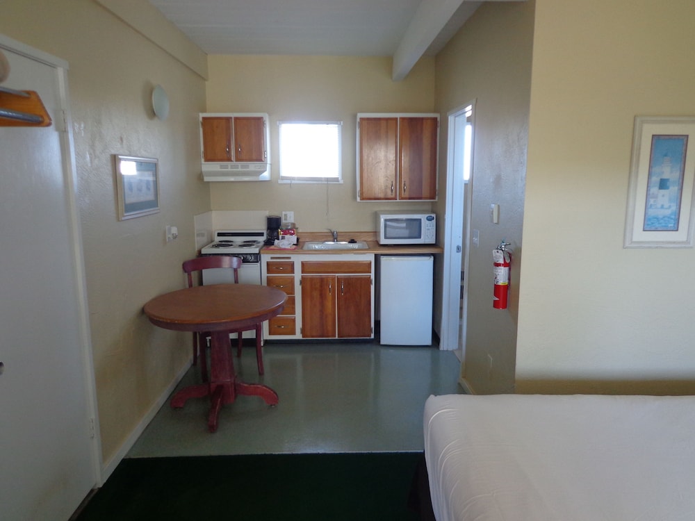 Ocean Shores Inn & Suites - photo 21