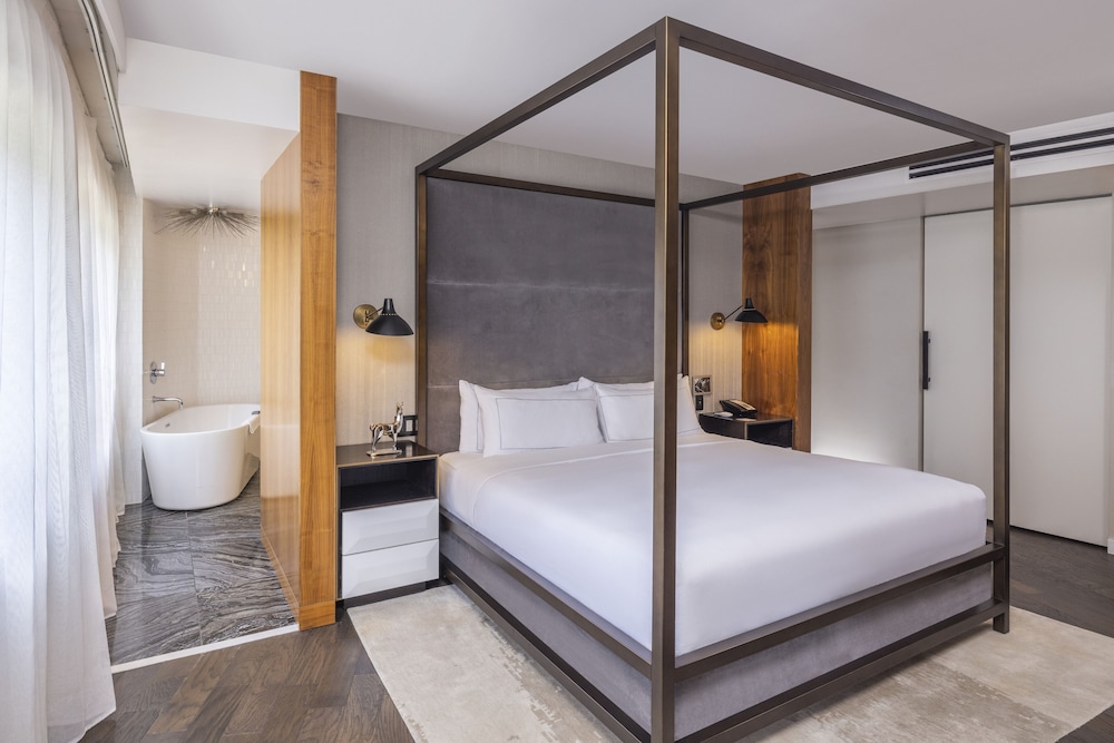 The Statler Dallas Curio Collection By Hilton - photo 17