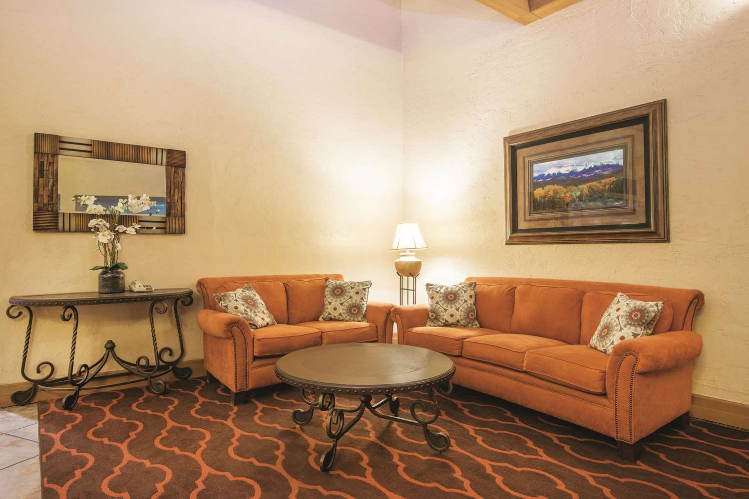 La Quinta Inn & Suites by Wyndham Silverthorne Summit Co - photo 16