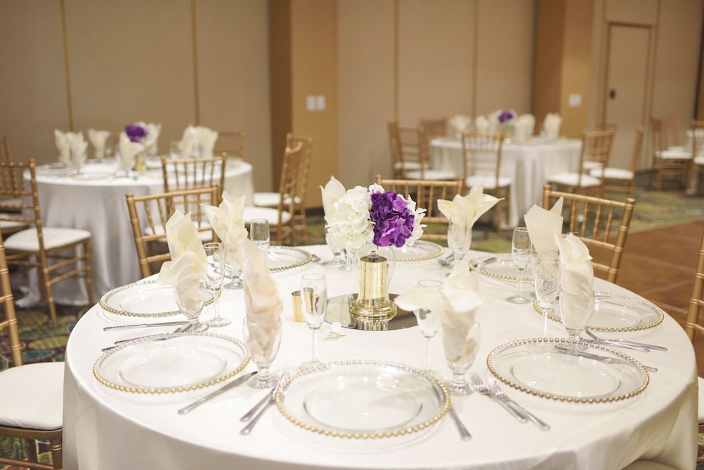 Holiday Inn Diamond Bar Pomona by IHG - photo 32