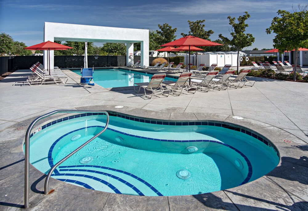 Vines RV Resort - photo 14
