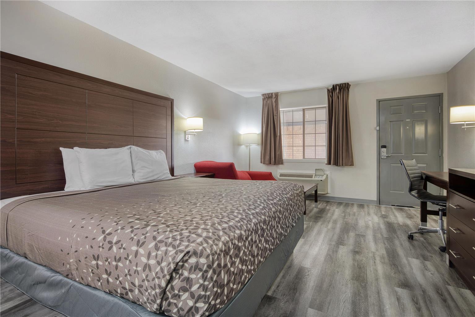SureStay Hotel by Best Western Terrell - photo 10