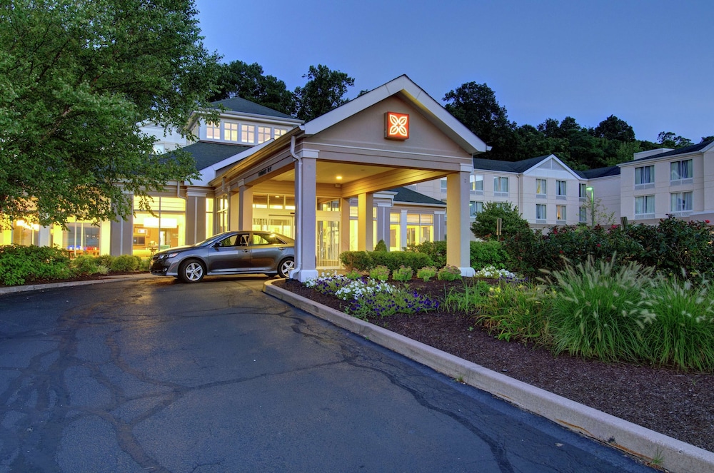 Hilton Garden Inn Norwalk - featured photo