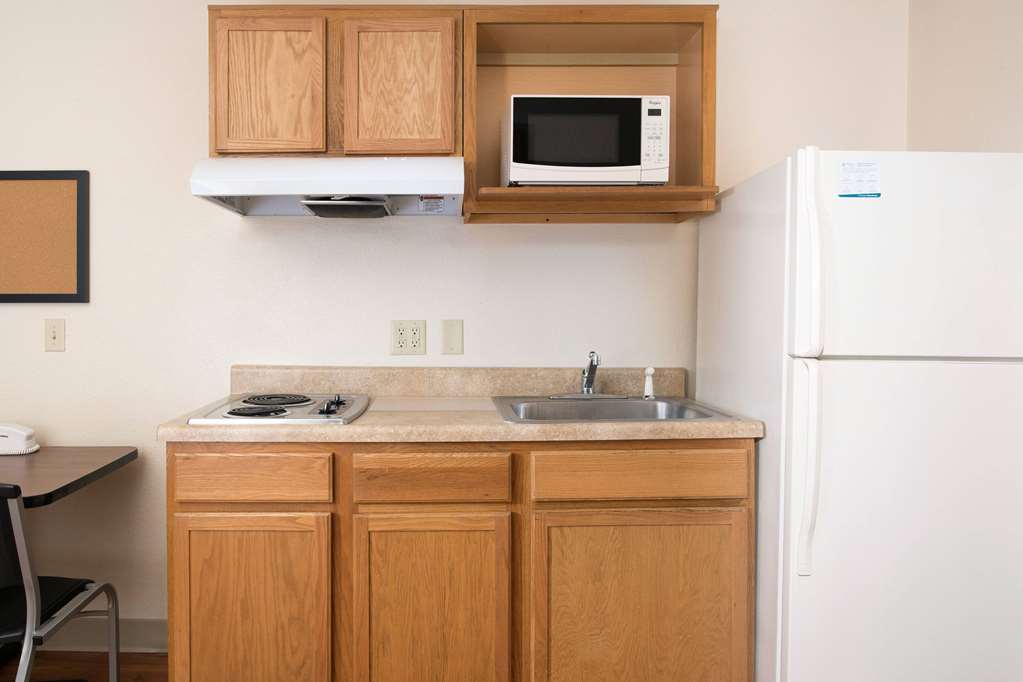 WoodSpring Suites San Antonio Fort Sam - photo 10