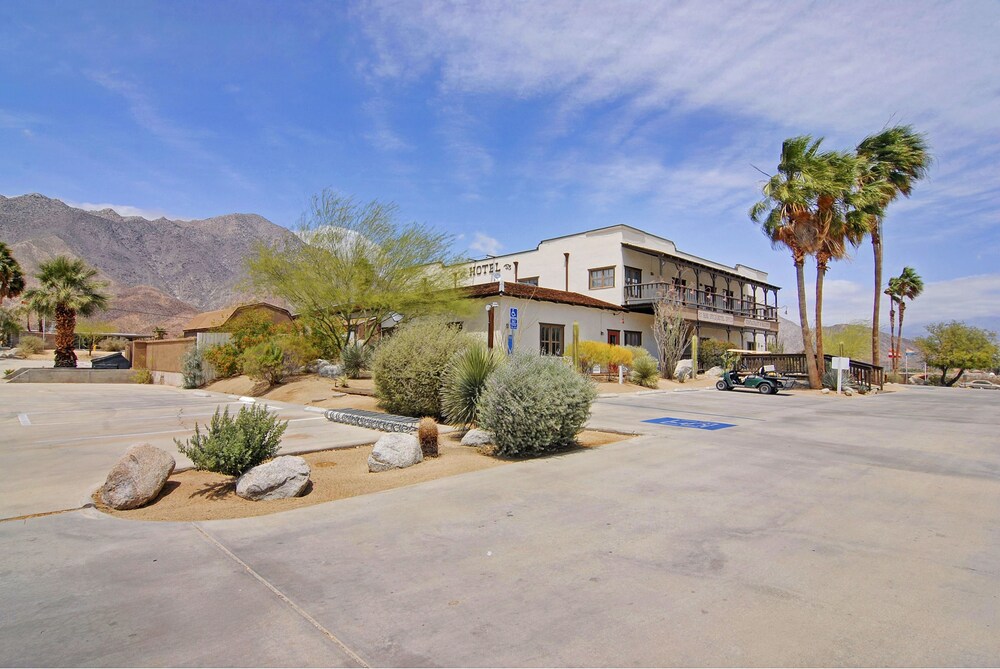 Palm Canyon Hotel & RV Resort - photo 87