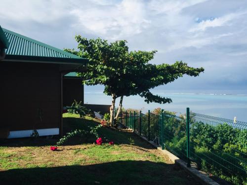 Fare Anuanua — 4-Star Luxury Hotel in Haapiti, French Polynesia