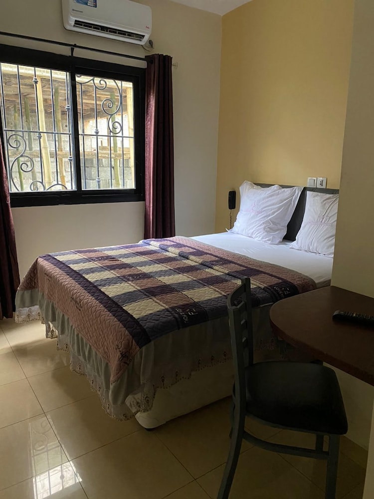 Tomedi Hotel — Douala — photo 5