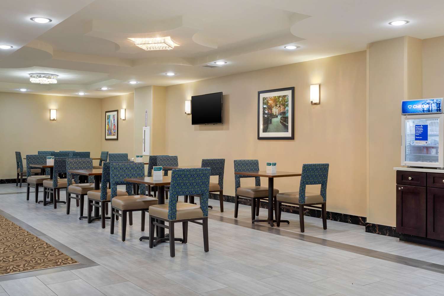 Comfort Inn and Suites Near JFK Air Train - photo 17