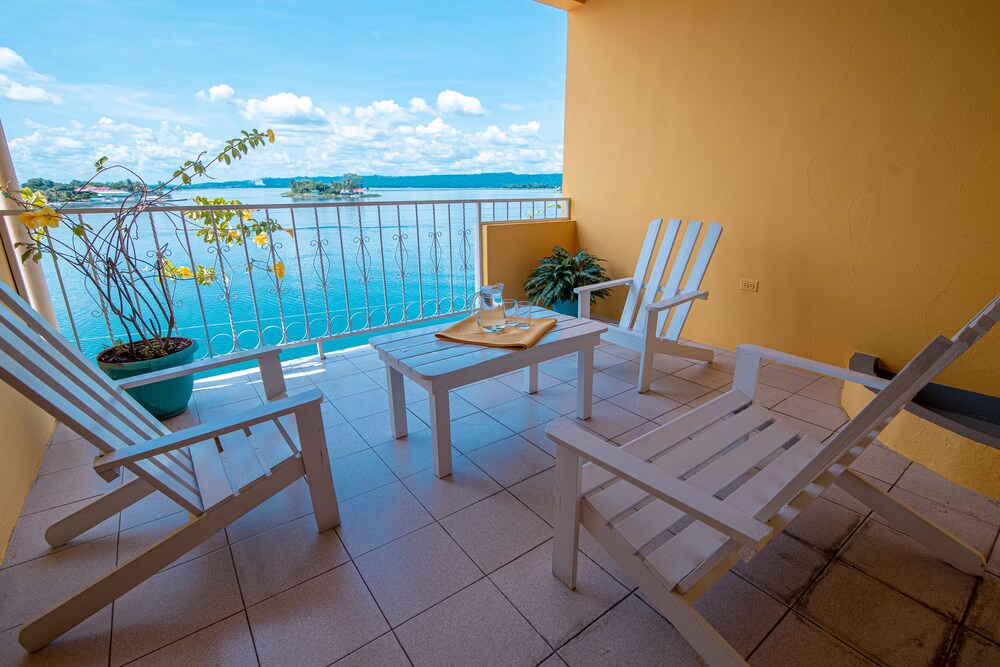 Hotel Santana — hotel in Flores
