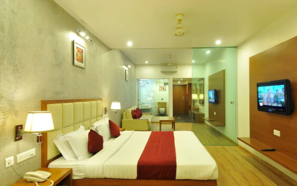 Hotel Aditya — hotel in Raipur
