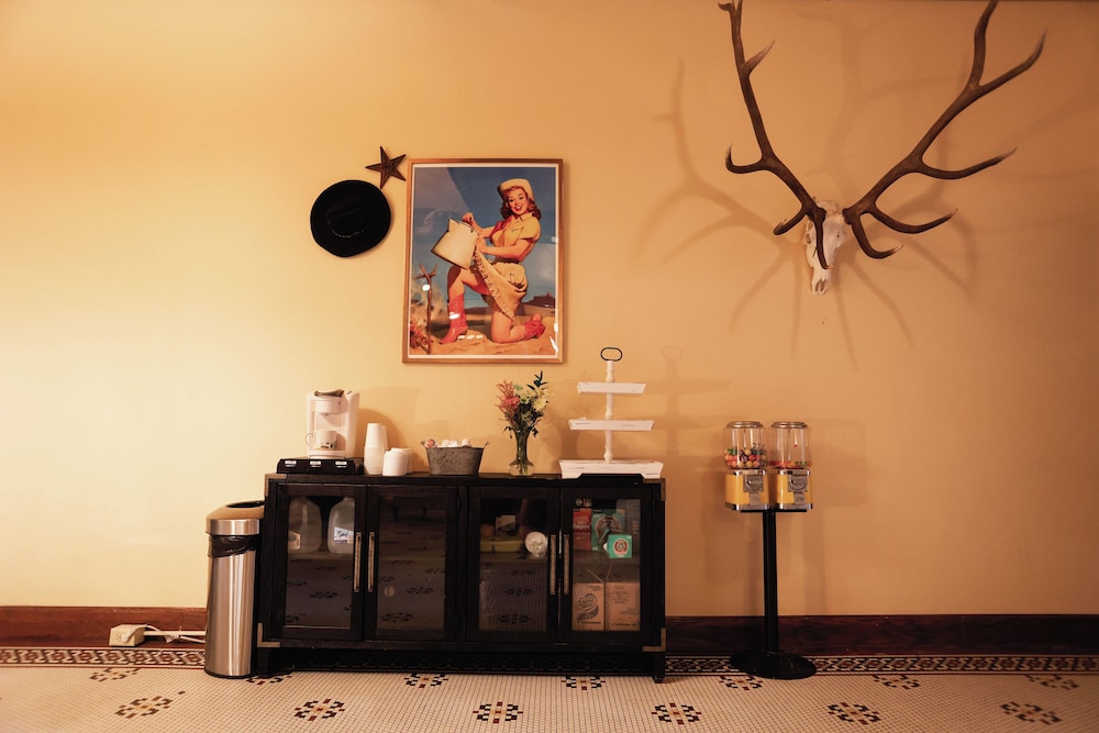 Hotel LaBonte - photo 34
