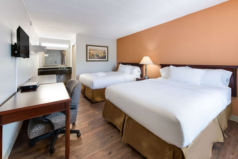 Americas Best Value Inn Columbus - photo 16