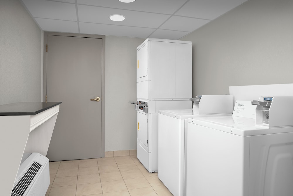 Hilton Garden Inn Hoffman Estates - photo 23