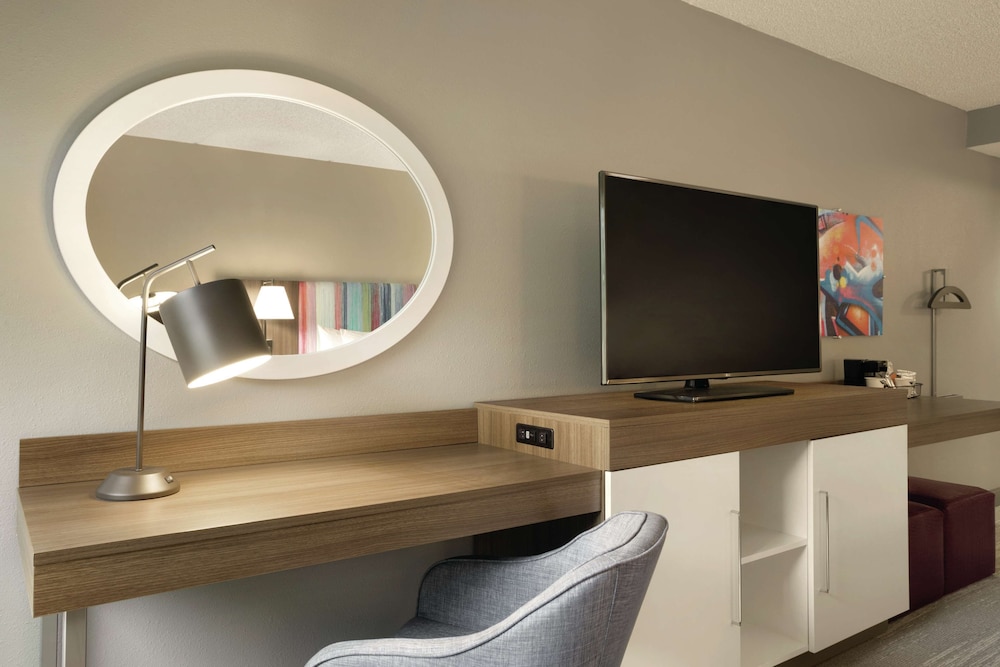 Hampton Inn Houston Brookhollow - photo 14