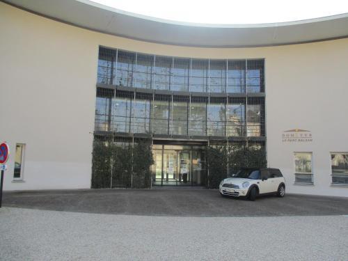 Résidence Services Seniors DOMITYS Le Parc Balsan in Chateauroux, France