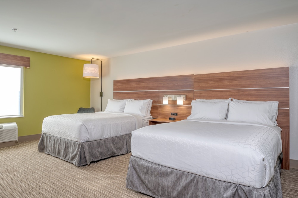 Holiday Inn Express & Suites Thornburg S. Fredericksburg by IHG - photo 21