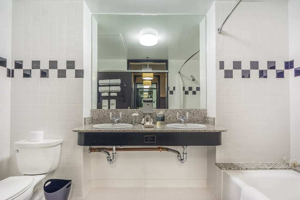 Proximity Hotel - photo 33