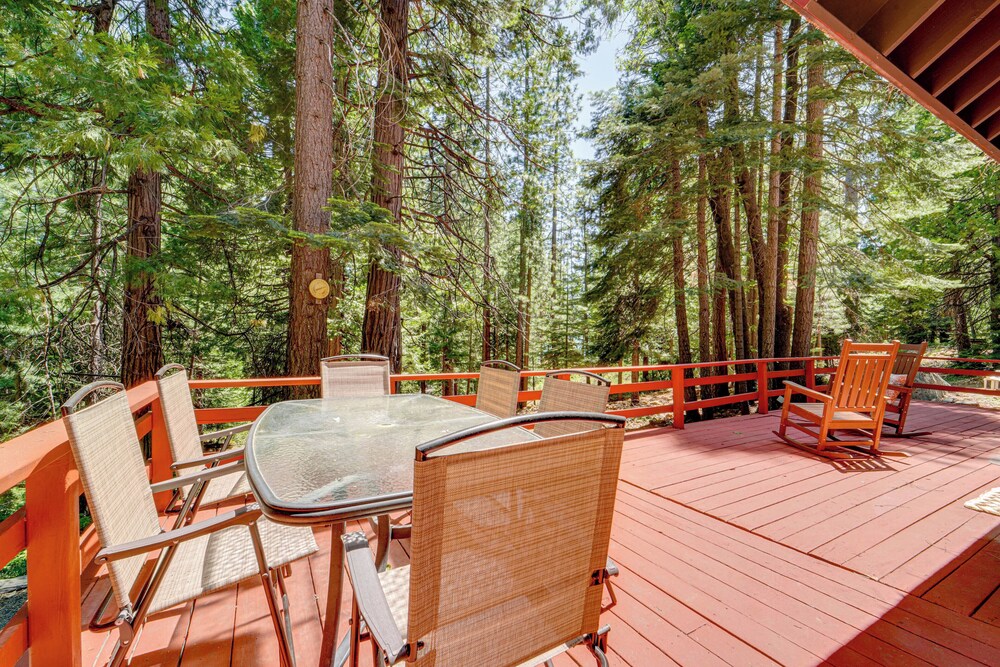 Hike Ski Cabin 20 Mi To Soda Springs Mtn Resort — Alta