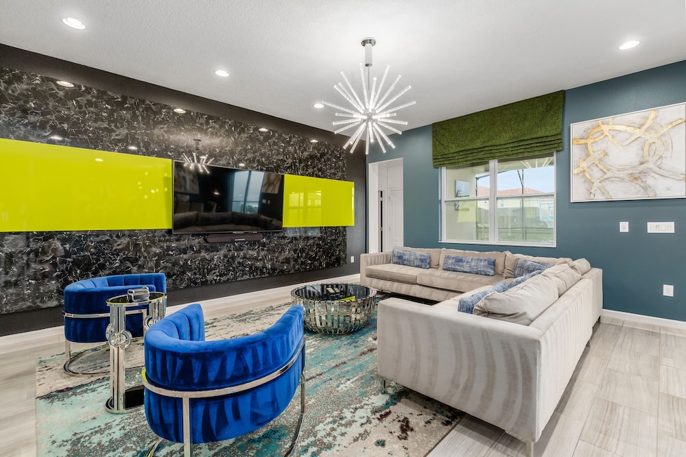 Solterra Resort Luxury 10 Bedroom Homes - photo 34