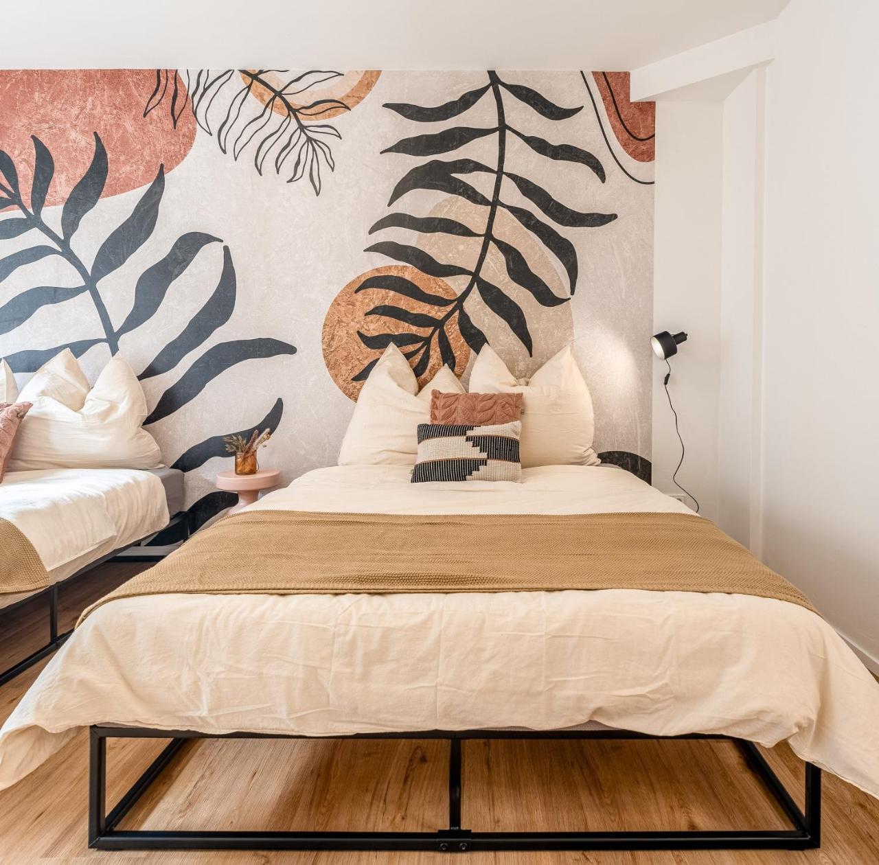 Lexapartments Altstadt zentral 80qm in Lorenz — 4-Star Luxury Hotel in Nuernberg, Germany