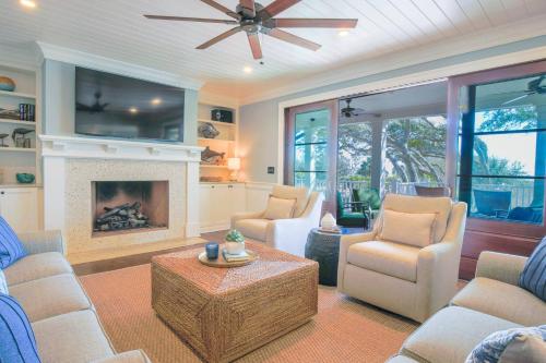 Sea Dream — 4-Star Luxury Hotel in Isle Of Palms, United States