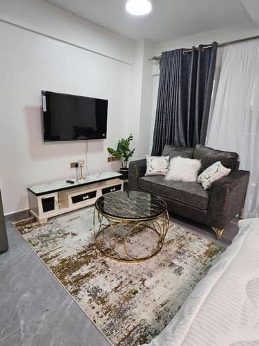 Gorgeous studio in kileleshwa with a pool and a gym