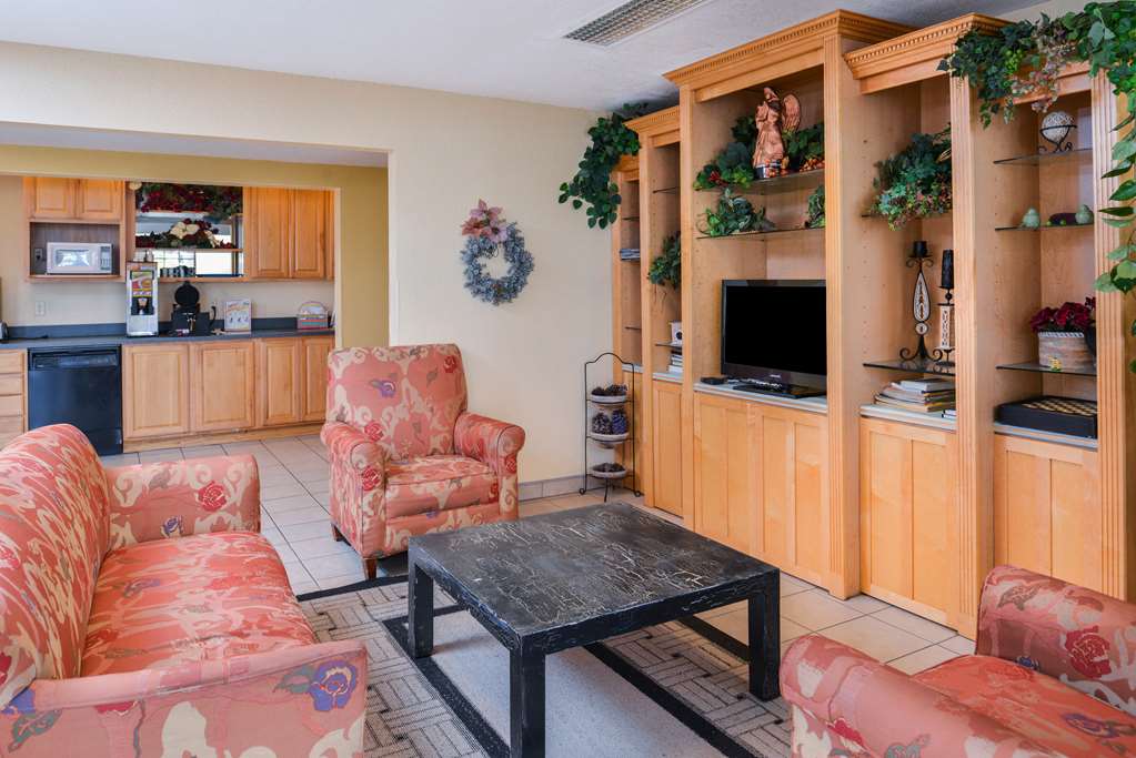 Americas Best Value Inn & Suites Bluffton - photo 6