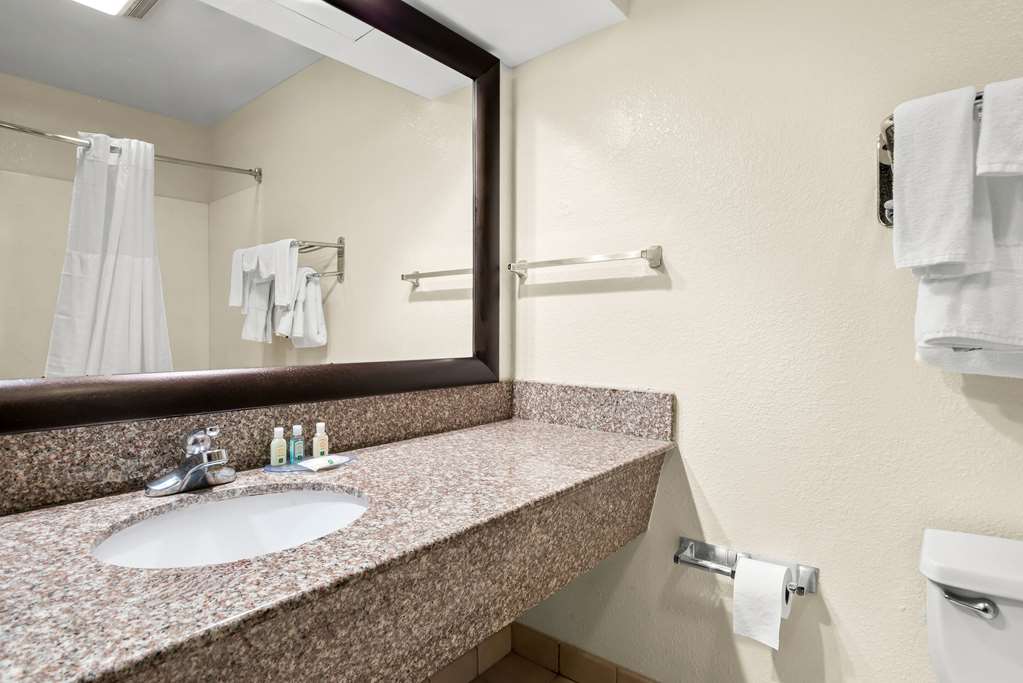 Quality Inn & Suites Lafayette - photo 20