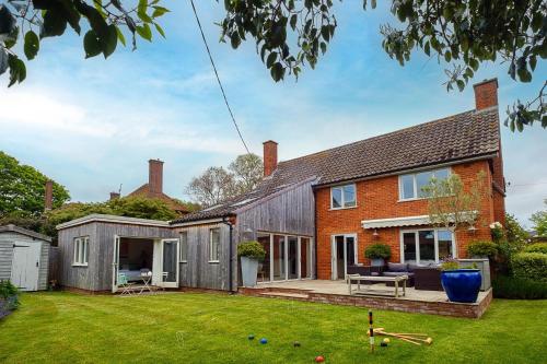 Winton Lodge — 4-Star Luxury Hotel in Aldeburgh, United Kingdom
