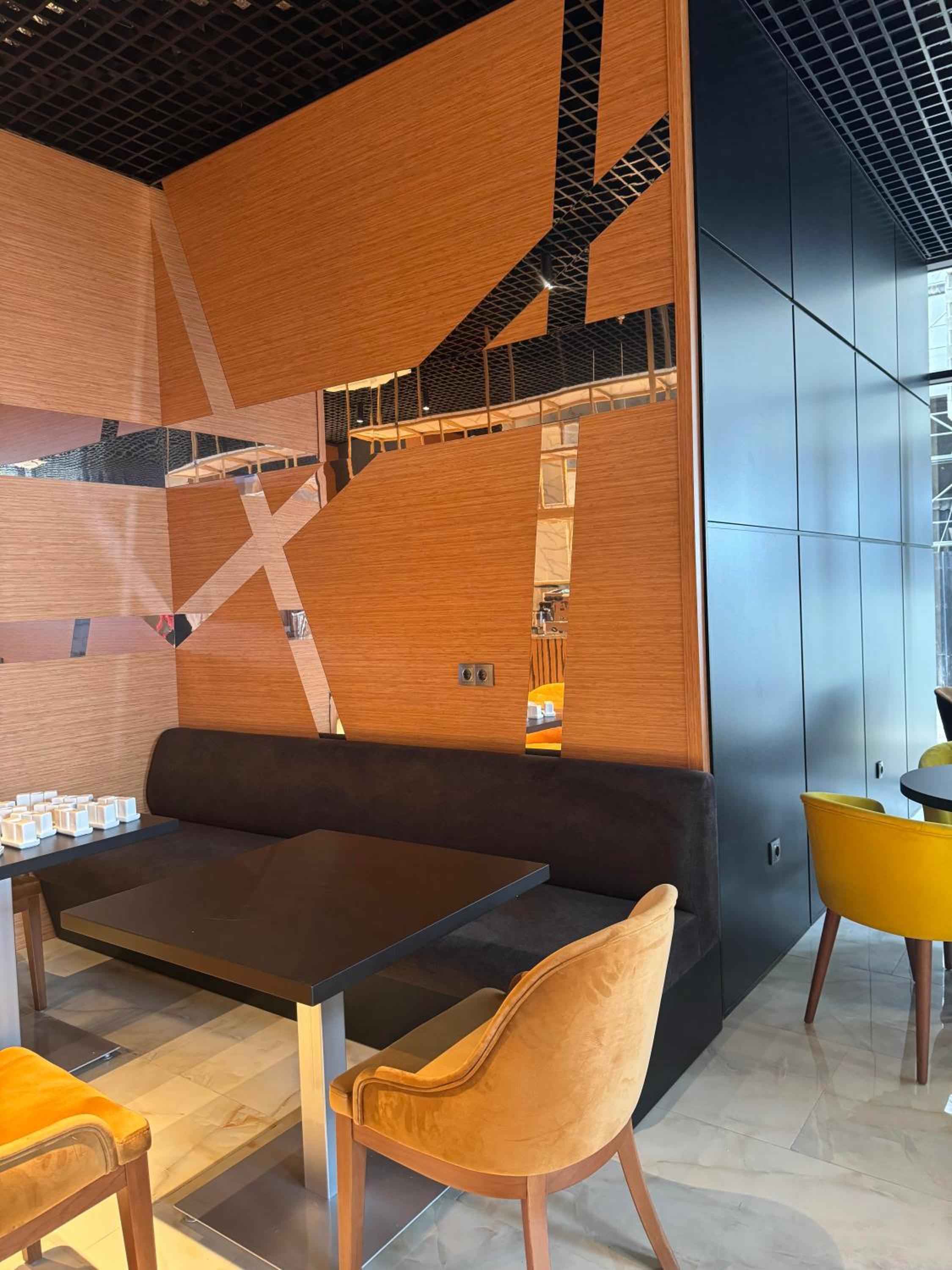 New wave apart hotel