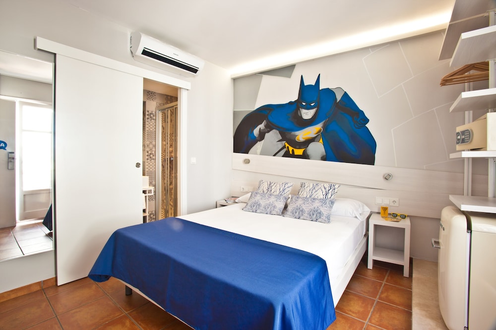 Ryans Pocket — Ibiza — photo 4