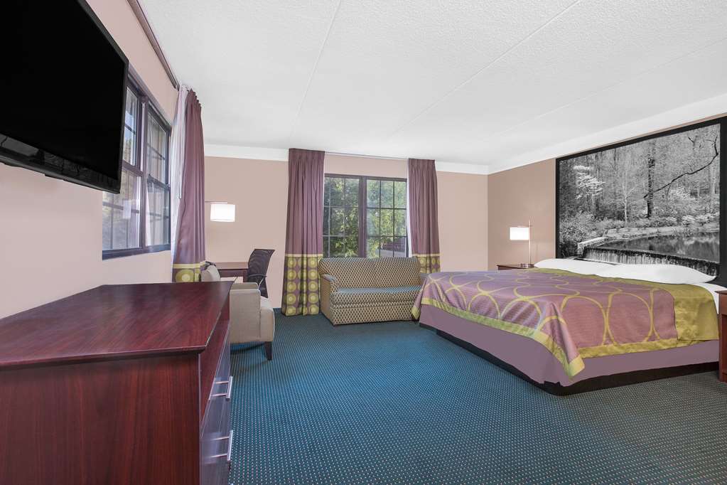 Super 8 by Wyndham Austell Six Flags - photo 12