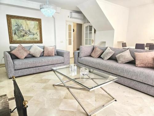 Amplia Casa En Una Zona Ideal Pass the Keys — 4-Star Luxury Hotel in Marbella, Spain